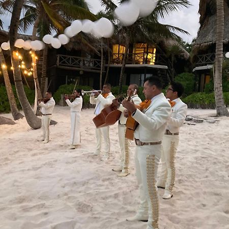 Hotel Luv Tulum Esterno foto