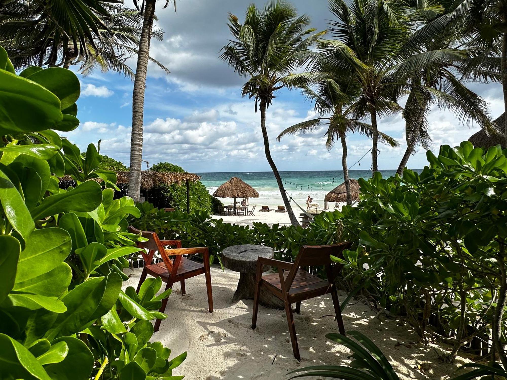 Hotel Luv Tulum Esterno foto