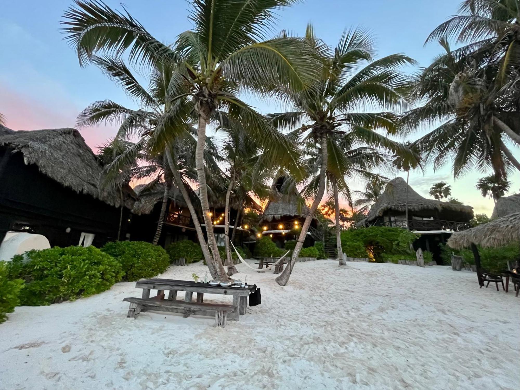 Hotel Luv Tulum Esterno foto