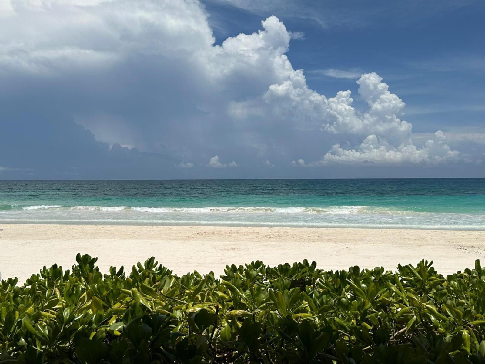 Hotel Luv Tulum Esterno foto